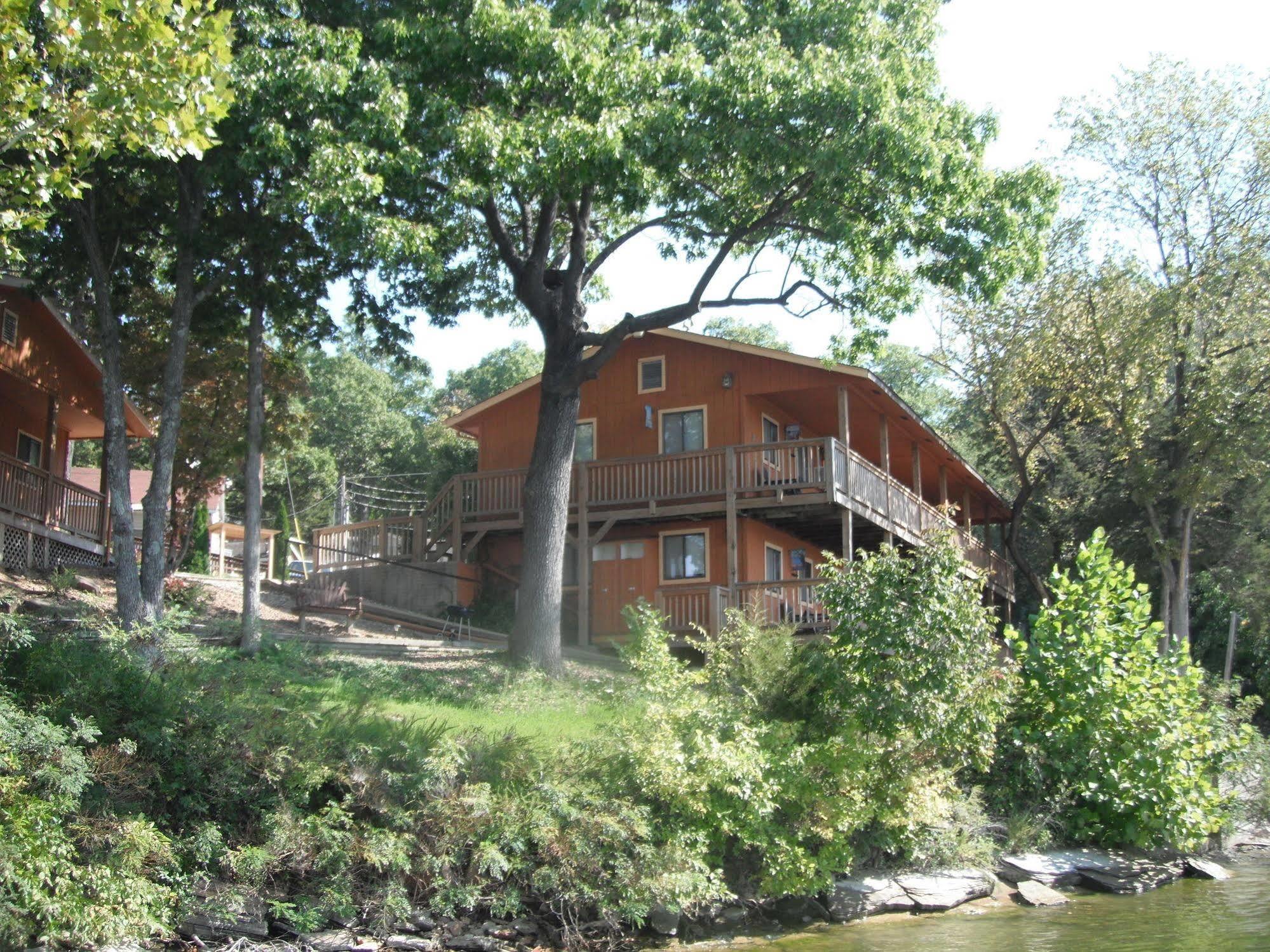 Wilsons On The Lake Hotel Camdenton Buitenkant foto
